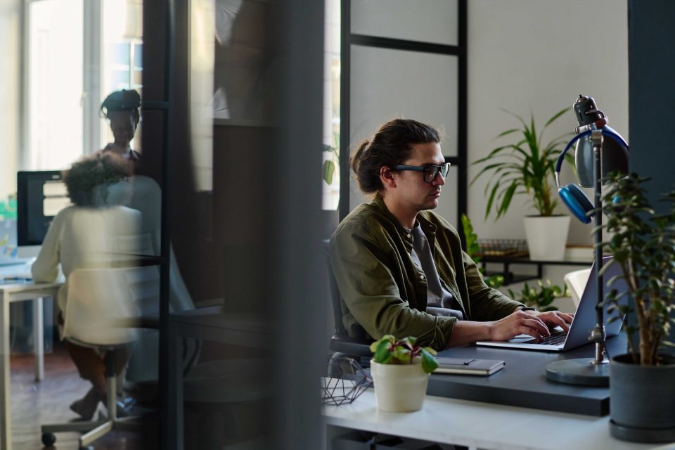 Pioneering the Future AI Startups Leading Real World Transformations 1